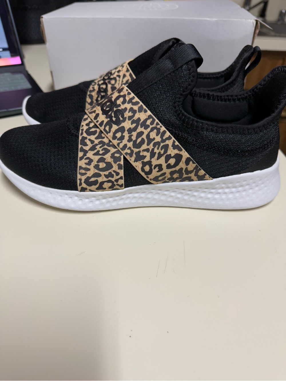 NIB Adidas Puremotion Adapt Cheetah Print Size 9